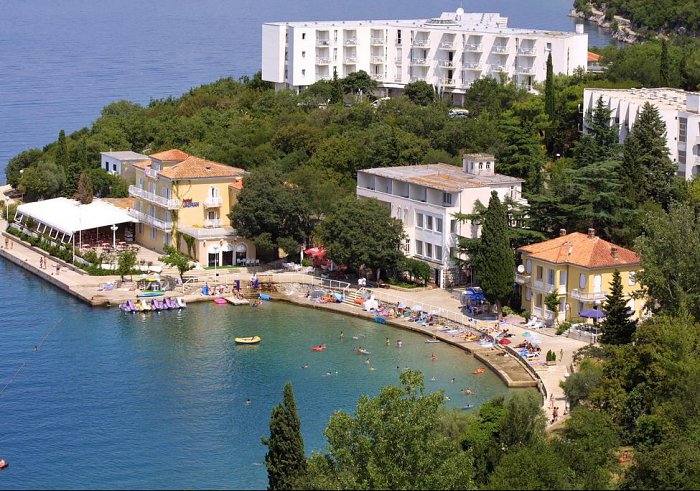 Hotel  Adriatic a depandance Primorka a Marina